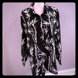 Tunic style dress shirt. Great pattern!